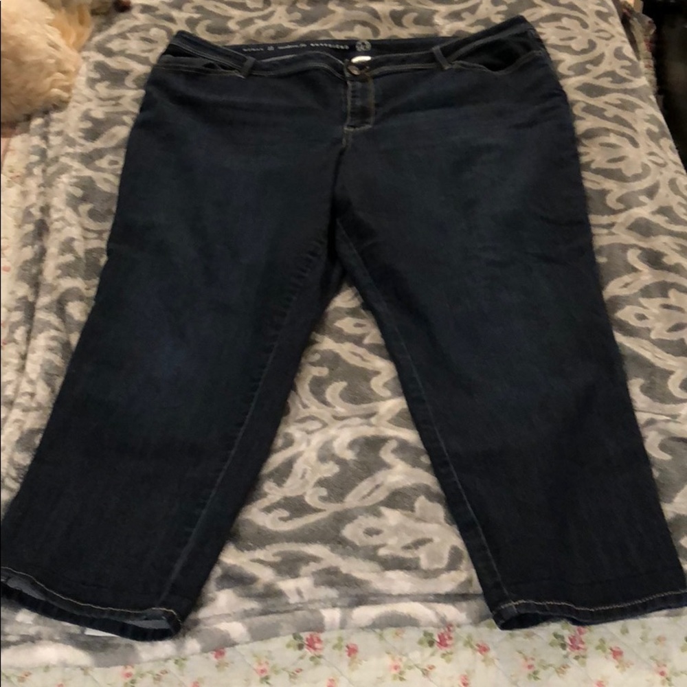 Women’s cuff Jeans.